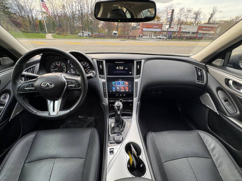 2021 Infiniti Q50 Luxe