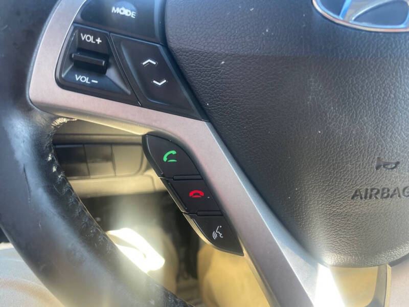 2017 Hyundai Veloster