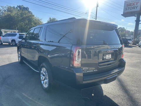 2017 GMC Yukon XL SLT