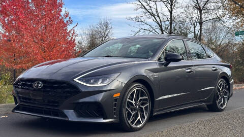 2023 Hyundai Sonata for sale at CLEAR CHOICE AUTOMOTIVE in Milwaukie OR