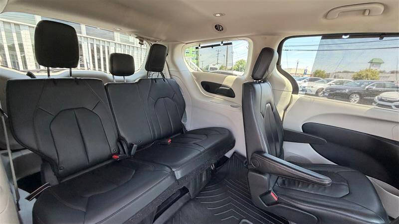 2018 Chrysler Pacifica Touring L