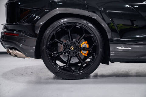 2024 Lamborghini Urus Performante