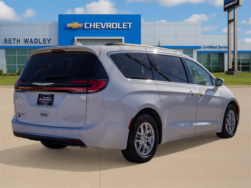 2022 Chrysler Pacifica Touring L