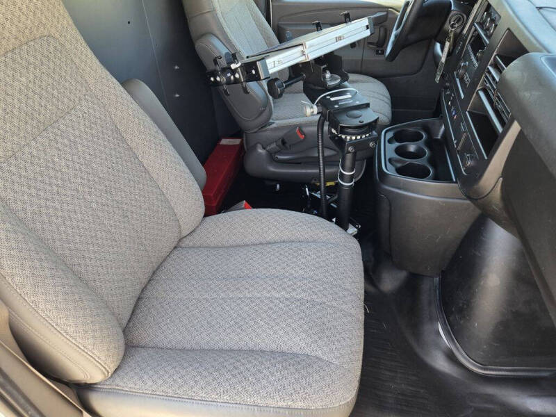 2021 Chevrolet Express 2500