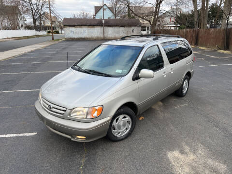 2002 Toyota Sienna for sale at Ace's Auto Sales in Westville NJ