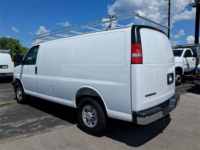 2025 Chevrolet Express 2500