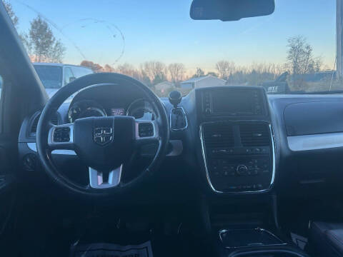 2012 Dodge Grand Caravan R/T