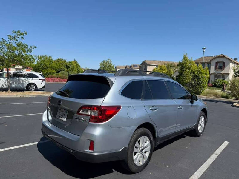 2017 Subaru Outback 2.5i Premium