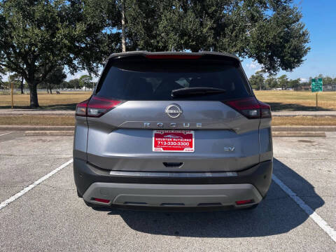 2022 Nissan Rogue SV