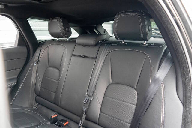 2018 Jaguar XF Sportbrake 26