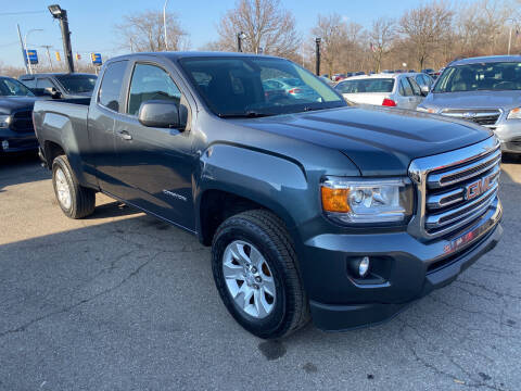 2015 GMC Canyon for sale at BANK AUTO SALES in Wayne MI