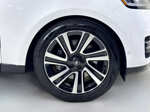 2023 Land Rover Range Rover P530 SE