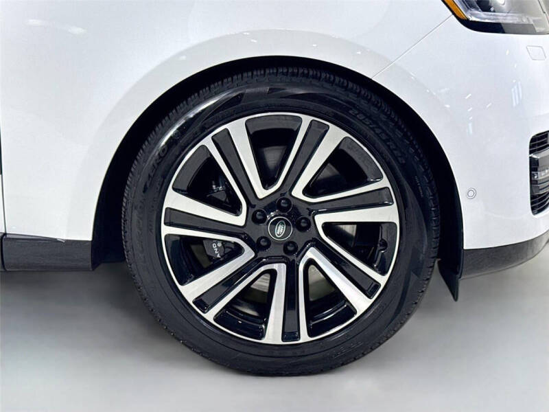 2023 Land Rover Range Rover P530 SE