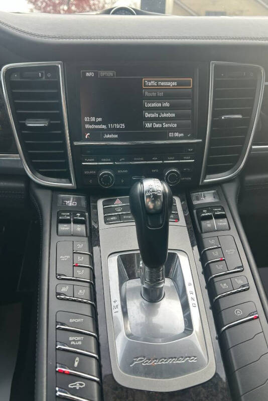 2015 Porsche Panamera Turbo