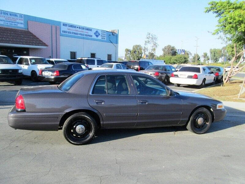 2011 Ford Crown Victoria Police photo 6