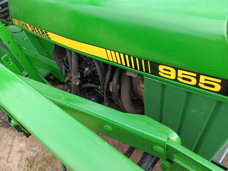 John Deere 955 Tractor with Bucket & Back Blade