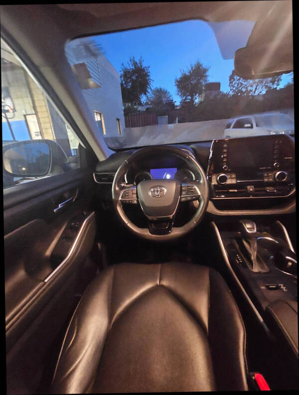 2021 Toyota Highlander Hybrid XLE