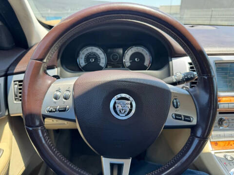 2009 Jaguar XF Luxury
