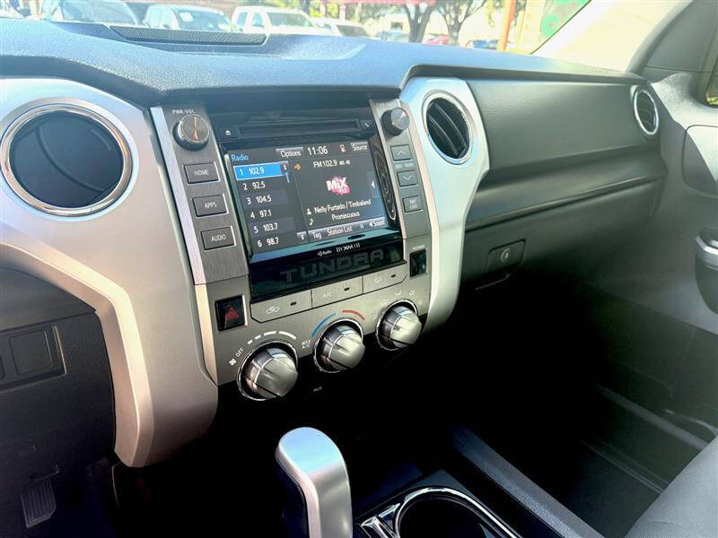 2017 Toyota Tundra SR5