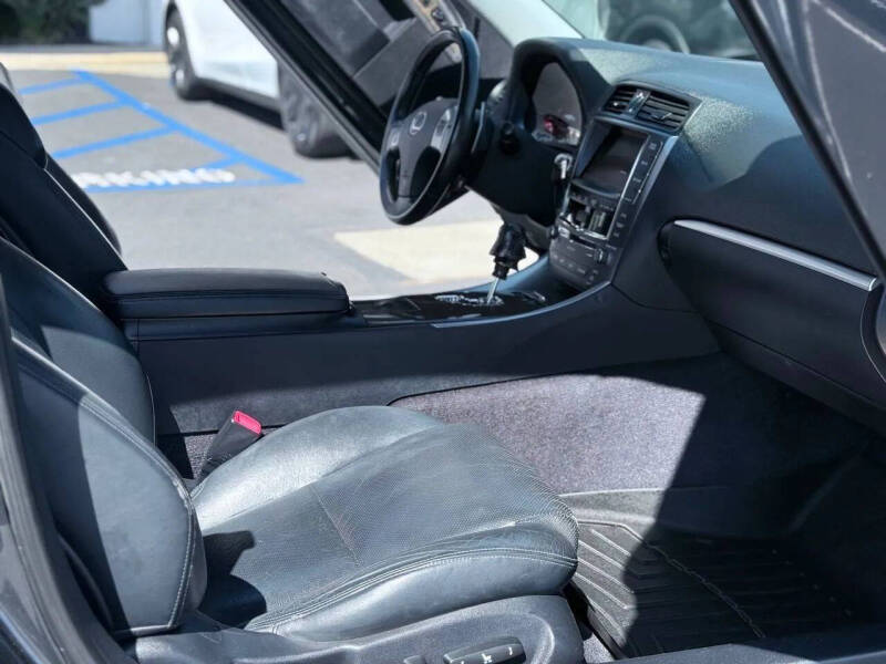 2011 Lexus IS 350C