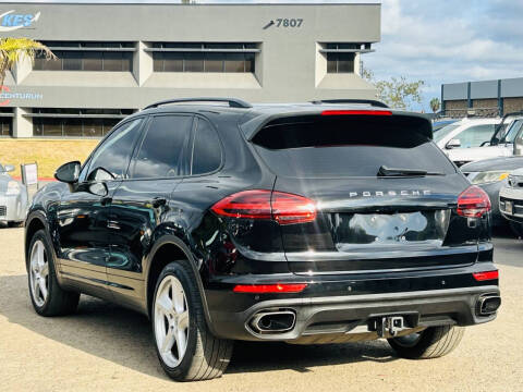 2018 Porsche Cayenne Platinum Edition