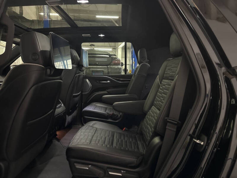 2024 Cadillac Escalade Sport Platinum