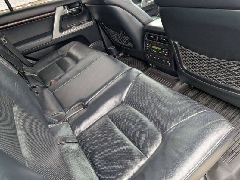 2013 Toyota Land Cruiser