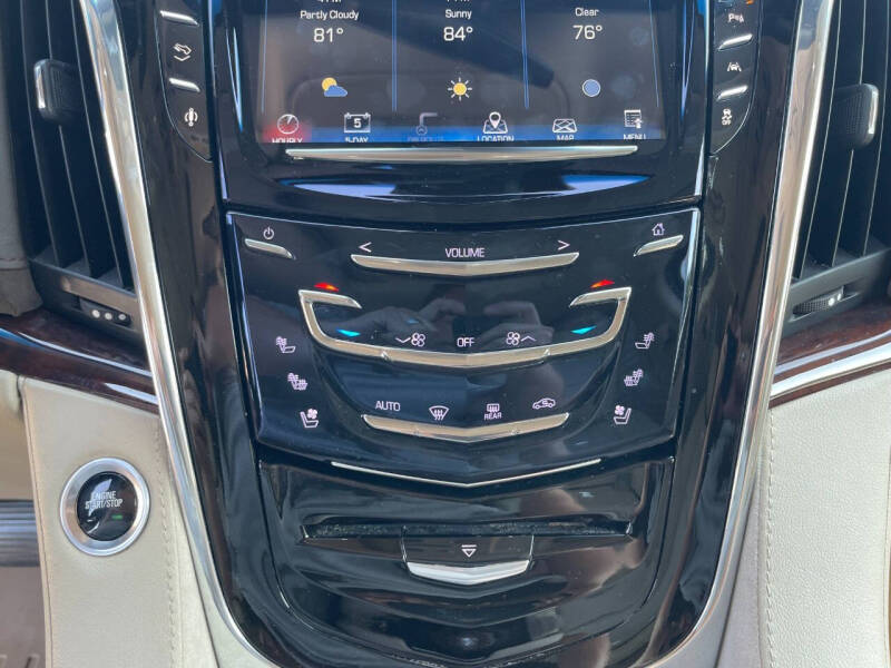 2016 Cadillac Escalade ESV Luxury Collection