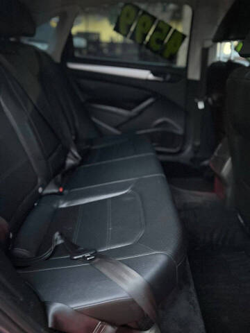 2012 Volkswagen Passat SE PZEV