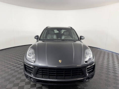 2017 Porsche Macan