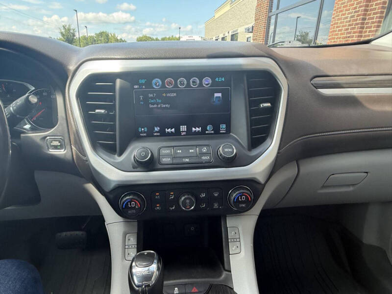 2019 GMC Acadia SLT-1