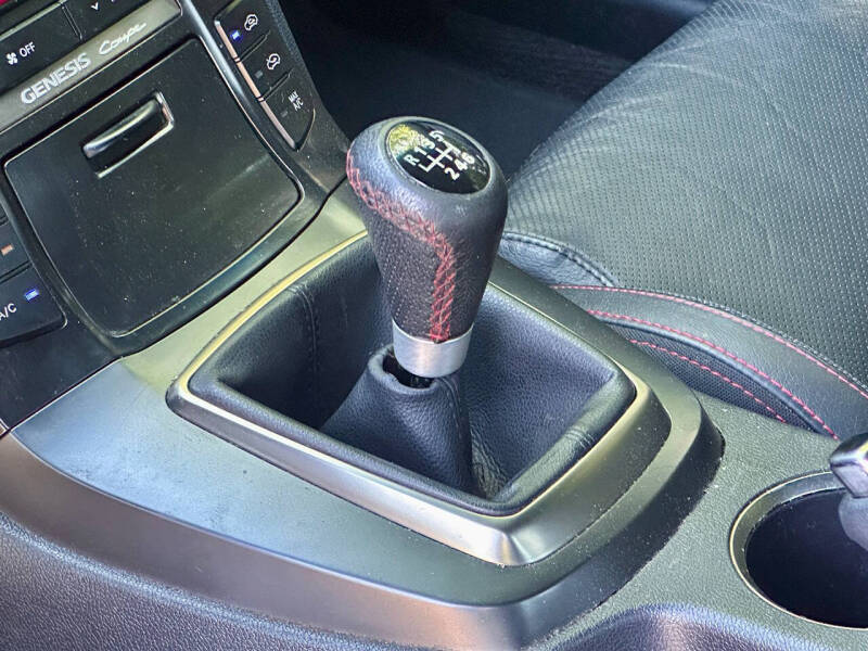 2014 Hyundai Genesis Coupe 2.0T R-Spec