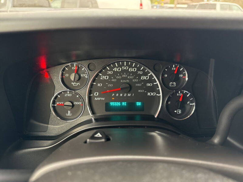 2023 Chevrolet Express 2500