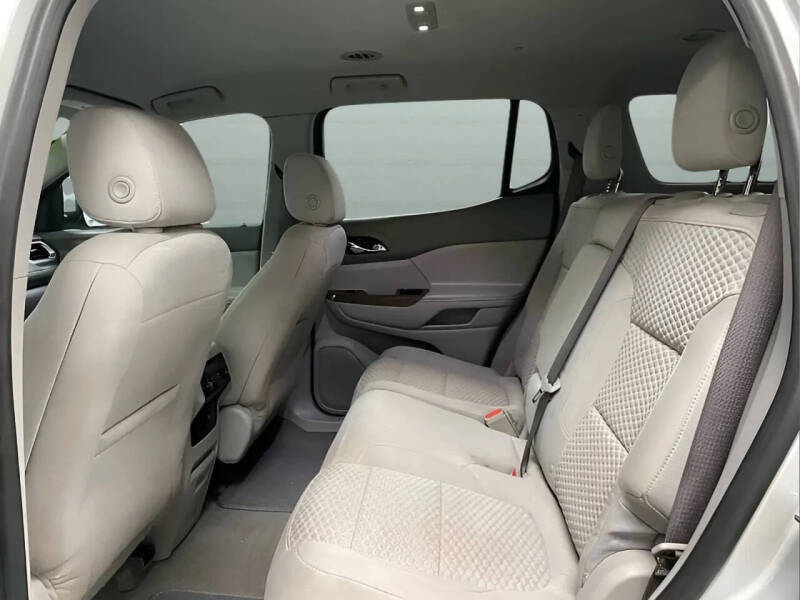 2017 GMC Acadia SLE-1