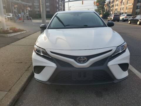 2020 Toyota Camry for sale at OFIER AUTO SALES in Freeport NY
