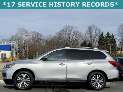 2017 Nissan Pathfinder SV