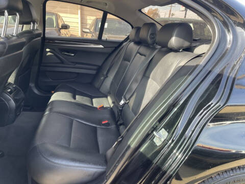 2015 BMW 5 Series 528i