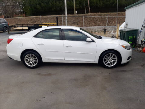 2015 Chevrolet Malibu for sale at Green Tree Motors in Elizabethton TN