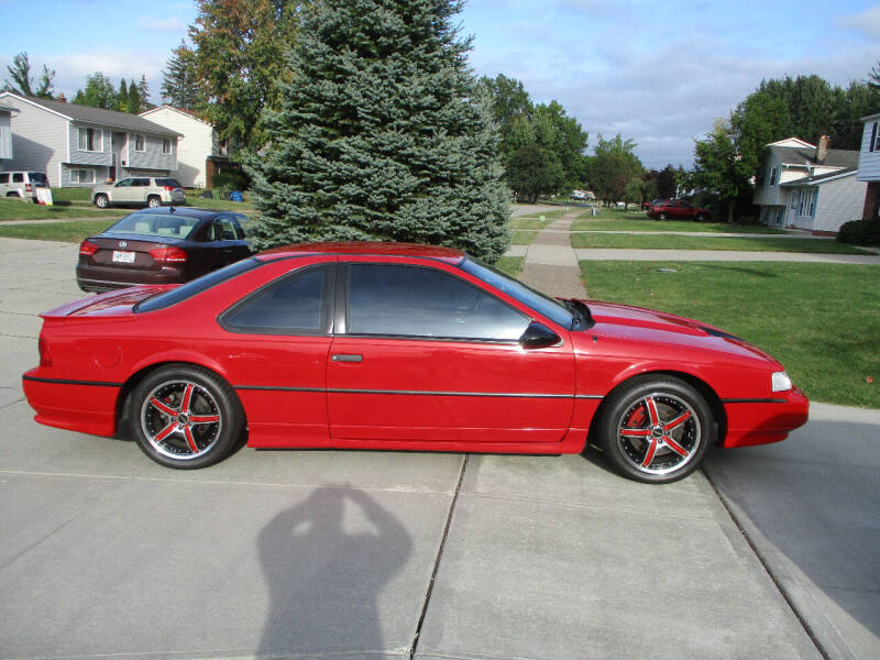 1992 Ford Thunderbird for sale at Lease Car Sales 2 in Warrensville Heights OH