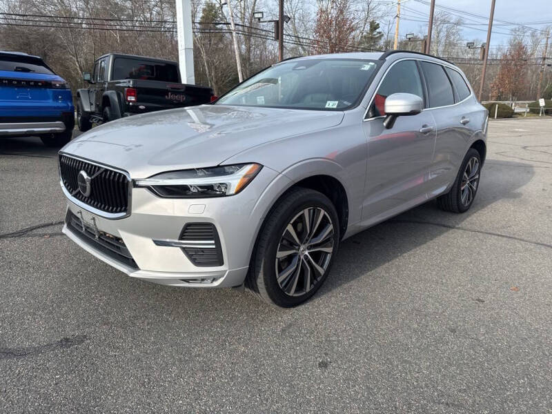 2022 Volvo XC60 B5 Momentum