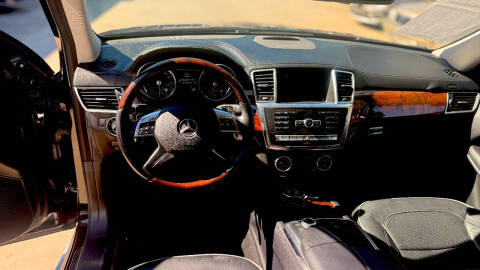 2014 Mercedes-Benz GL-Class GL 550 4MATIC