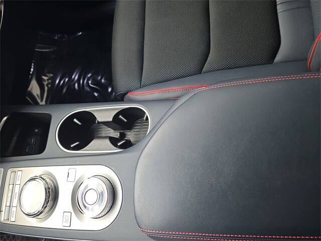 2023 Genesis GV70 2.5T Standard