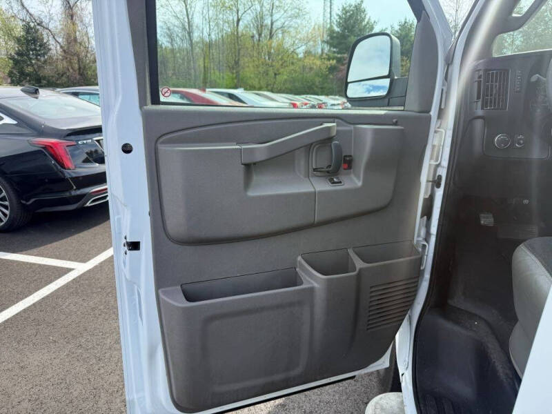 2024 Chevrolet Express 2500