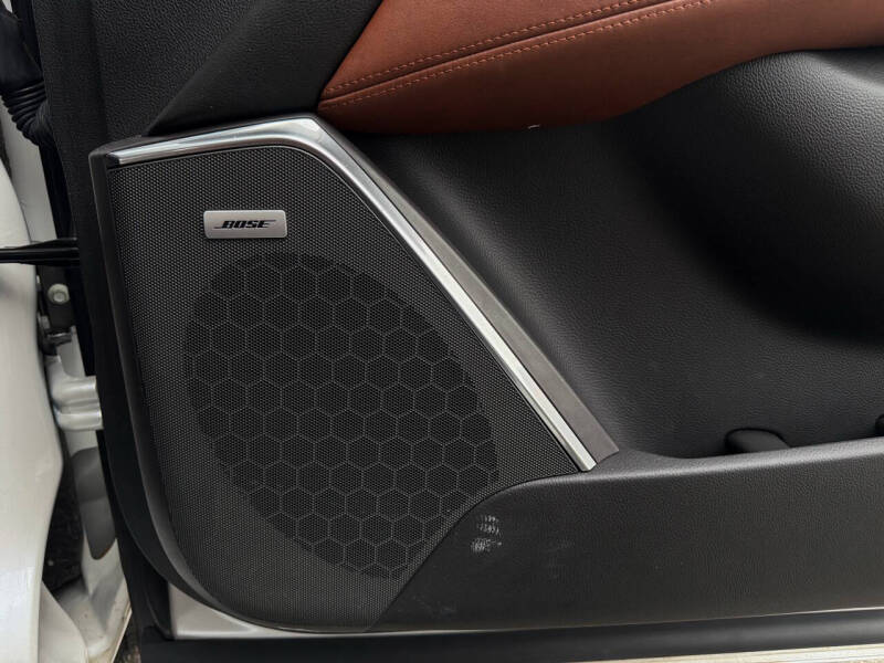 2018 Cadillac Escalade ESV Luxury