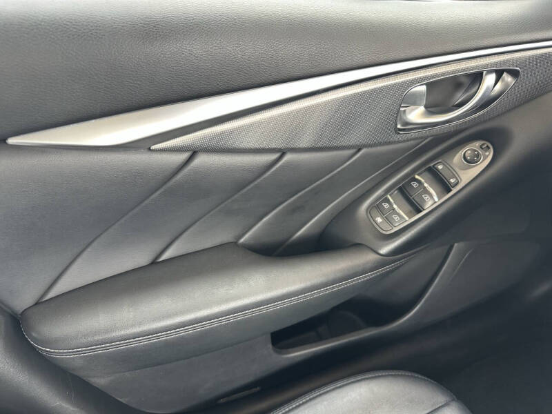 2016 Infiniti Q50 3.0T Premium