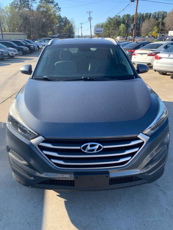2017 Hyundai Tucson SE's photo