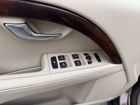 2013 Volvo XC70 T6 Platinum