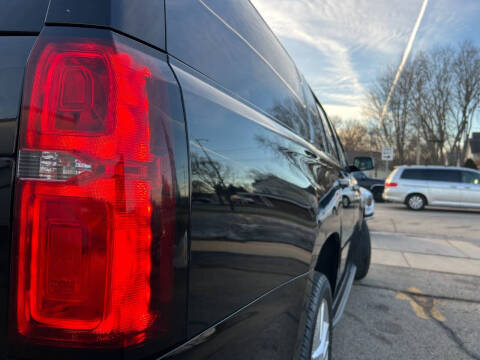 2017 Chevrolet Suburban LT