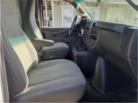 2017 Chevrolet Express 2500