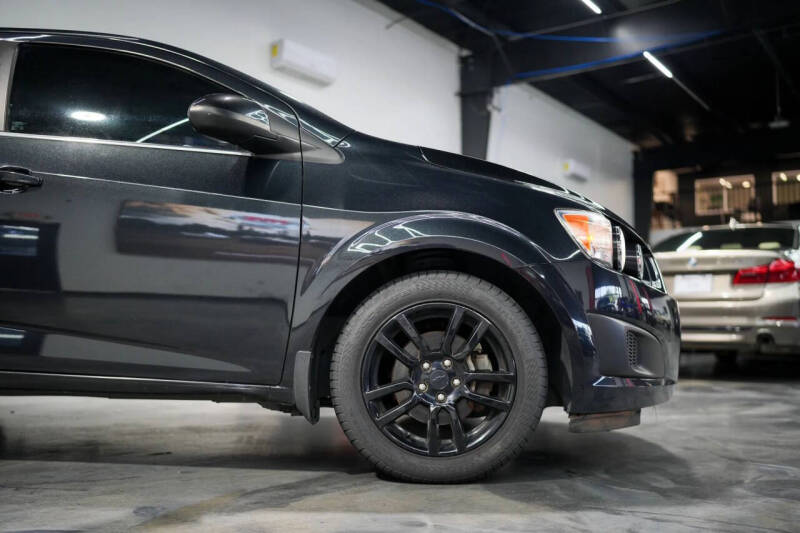 2013 Chevrolet Sonic LT Auto